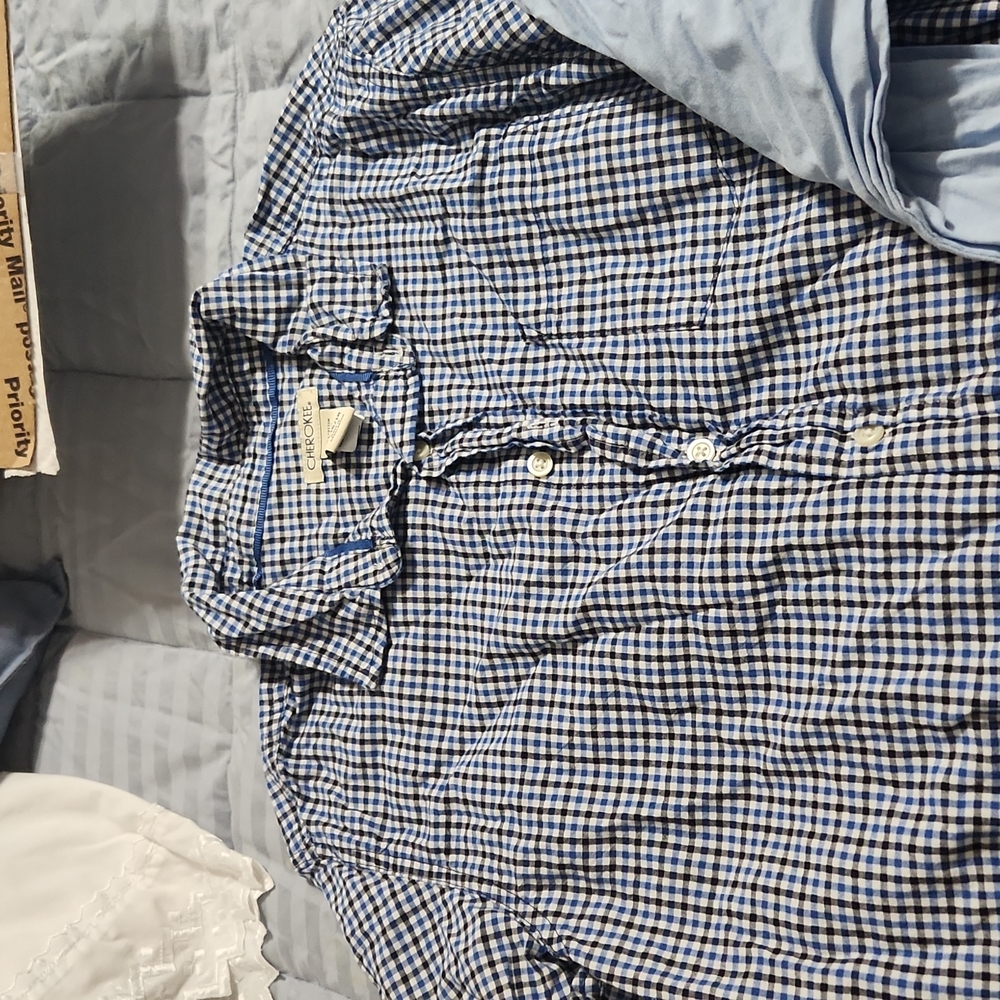 2 boys long sleeve button downs